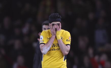 Entrenador de Wolves explica suplencia de Raúl Jiménez: 'Iniciaron los mejores'