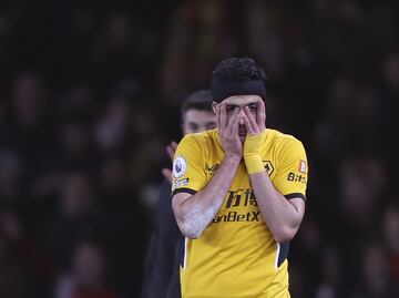 Entrenador de Wolves explica suplencia de Raúl Jiménez: 'Iniciaron los mejores'