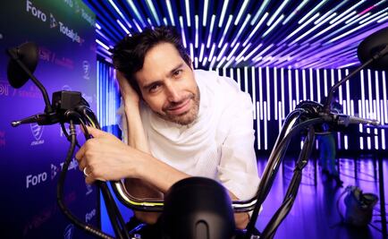 Benny Ibarra pide a la gente que crea en el teatro mexicano