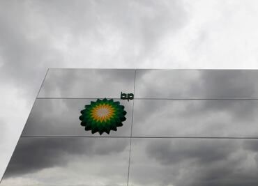 Recortará BP miles de empleos