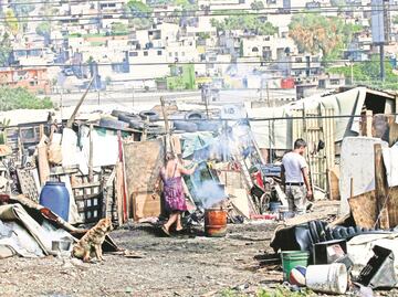 Aunque pobreza disminuyó en México, persiste desigualdad estructural, señalan Oxfam e INDESIG; analizan la Encuesta de Ingresos