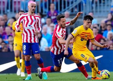 Barcelona derrota al Atlético de Madrid y está más cerca del título de La Liga