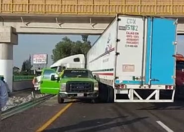 Normalizan circulación tras choque de tráiler en la México-Pachuca