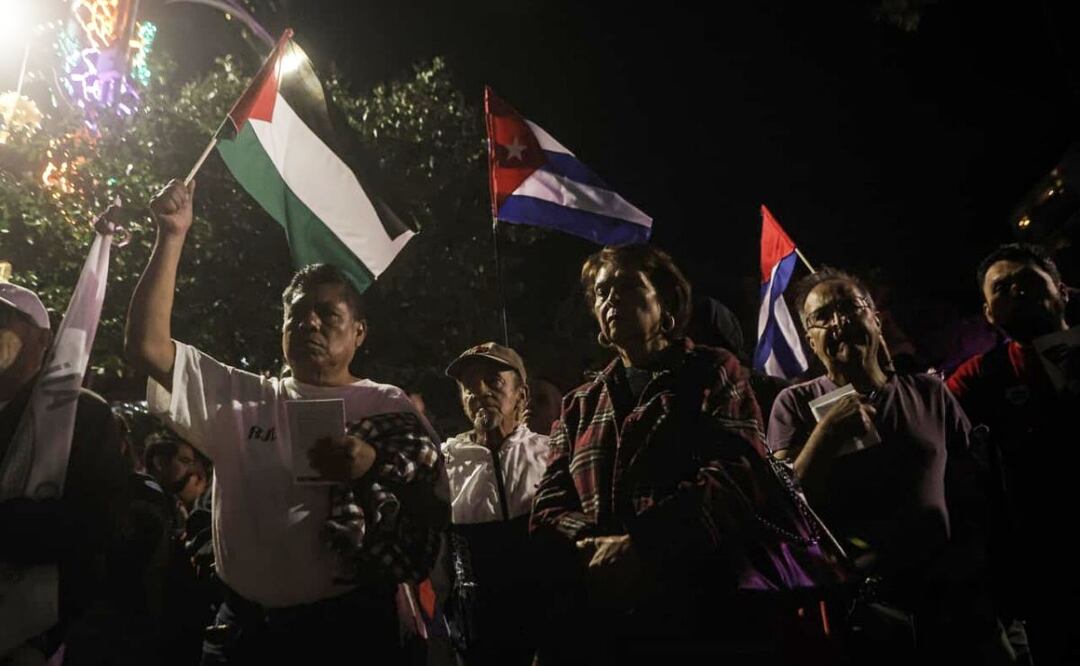Cubanos en México protestan en embajada de EU contra bloqueo ante votación en la ONU (28/10/2025). Foto: Gabriel Pano / EL UNIVERSAL