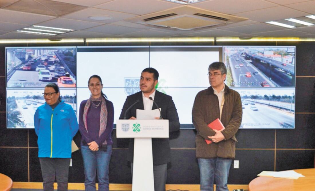 Omar García Harfuch detalló que también se reforzarán la revisiones en los puntos del alcoholímetro y pidió a los ciudadanos manejar con precaución. Foto/ESPECIAL