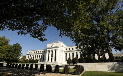Fed inicia reunión plenaria sobre tasas de interés 