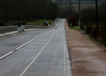 Francia inaugura el primer tramo de carretera solar del mundo