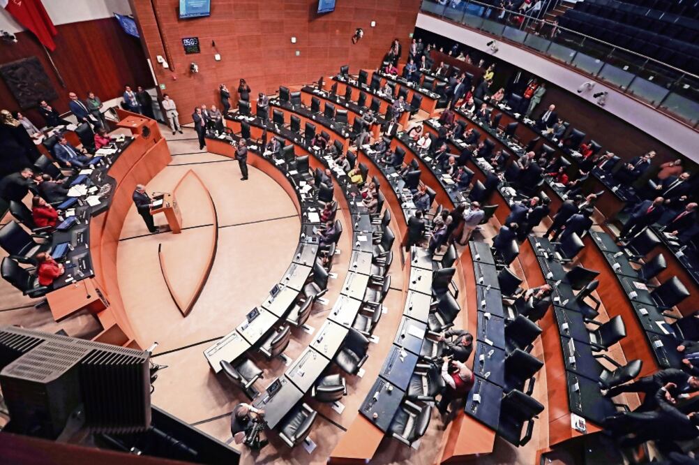 Luego del aval por parte del Congreso a las candidaturas independientes, hoy especialistas opinan que la Cámara de Diputados y el Senado deben hacer ajustes para dar certeza al marco legal. (FOTOS: ARCHIVO EL UNIVERSAL)