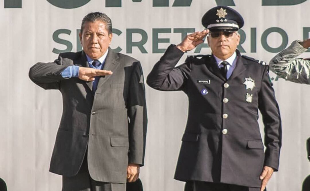 El gobernador David Monreal y el secretario Arturo Medina, ayer en la toma de protesta.