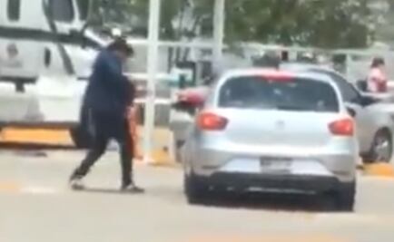 Captan en video asalto en estacionamiento del centro comercial La Cúspide