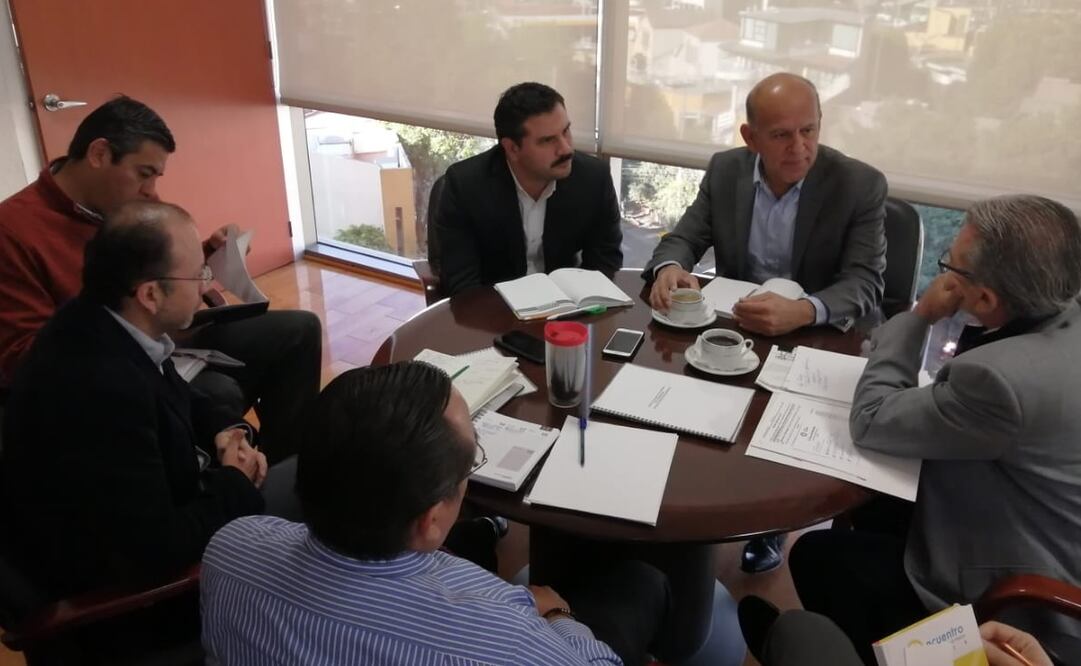 El Secretario de Salud estatal, Carlos de la Peña, sostuvo una reunión de trabajo con el Director General del Insabi, Juan Antonio Ferrer Aguilar. FOTO: @SSaludGro