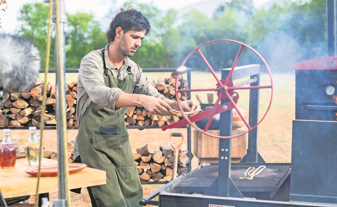 Luciano Luchetti indaga en los secretos de la gastronomía de Nuevo León. Foto: Discovery Home & Health