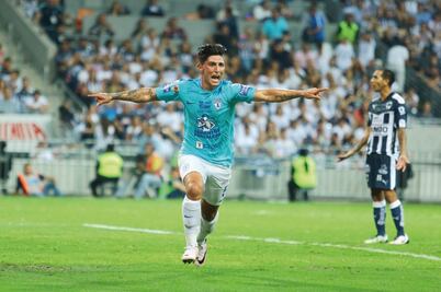 Pachuca triunfa en insípida final