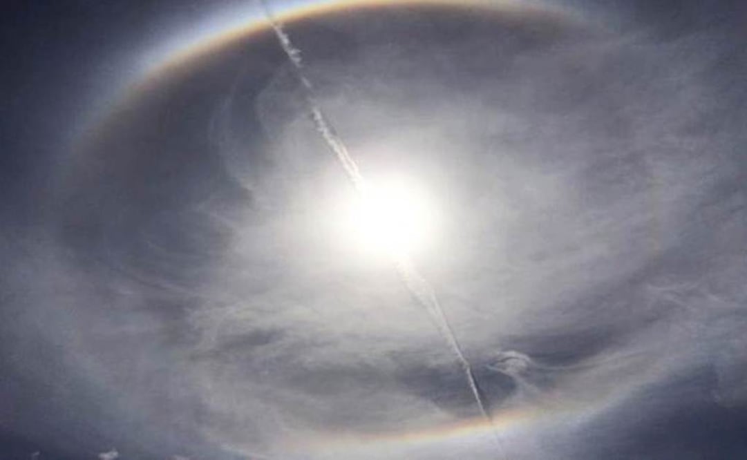 El fenómeno fue visible en varias ciudades de esa entidad de las 9:45 a las 11:00 horas aproximadamente. Foto: @iveth_jill