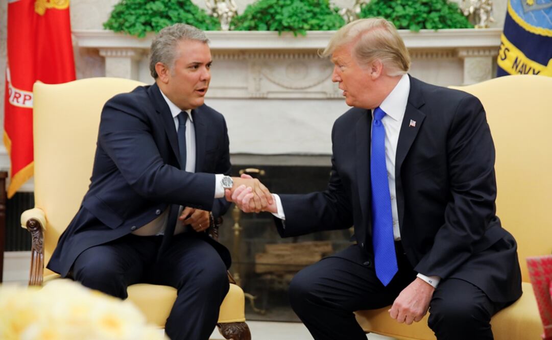 Iván Duque, presidente de Colombia junto a Donald Trump, mandatario de EU. Foto: Reuters