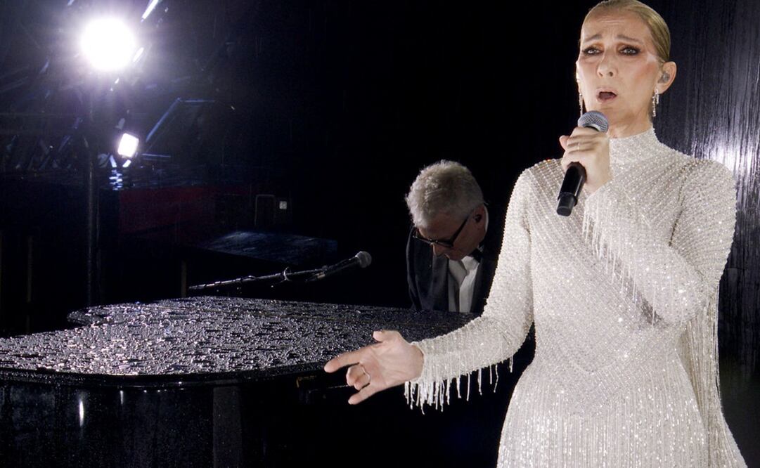 La canadiense Celine Dion actuando en la Torre Eiffel durante la ceremonia de apertura de los Juegos Olímpicos París 2024, en París, el 26 de julio de 2024.  Varios autores / AFP.