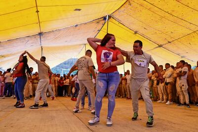 Disfrutan de baile sonidero en el reclusorio