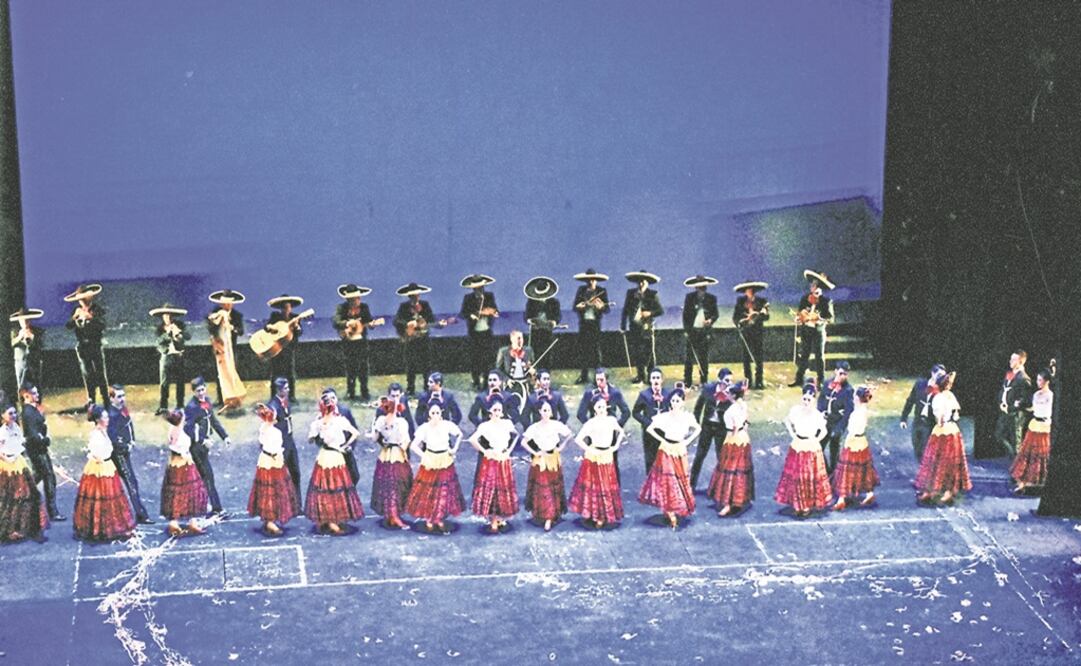 El Ballet Folklórico de México Amalia Hernández es representativo de la cultura de nuestro país a nivel mundial. En la foto, una presentación en Bellas Artes. Foto: Miguel Ángel Fernández de la Riva/Cortesía