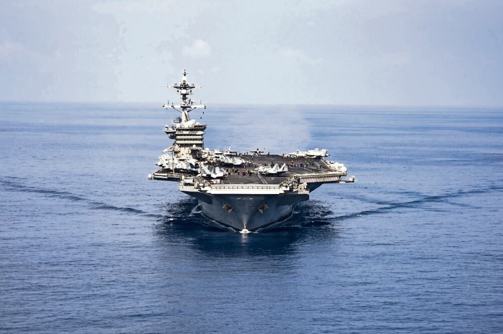 El portaaviones USS Carl Vinson fue enviado por Estados Unidos a la península de Corea (ARCHIVO. REUTERS)