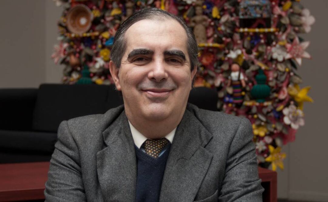 Este 23 de agosto se cumplieron 60 años del natalicio del historiador y cronista Guillermo Tovar de Teresa. (ARCHIVO EL UNIVERSAL)