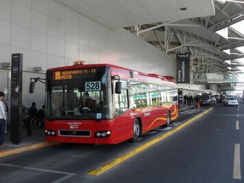 Horario y costo del Metrobús que te lleva al AICM
