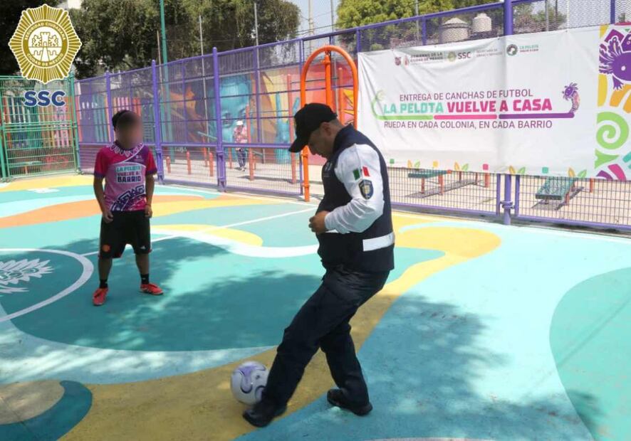 Al inaugurar una de las canchas de futbol, el titular de la SSC también informó que el sábado durante el operativo por el partido entre México y Portugal el uso del transporte público fue superior a los esperado. Foto: Especial