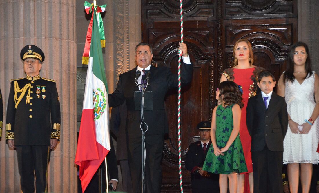 El gobernador de Nuevo León, Jaime Rodríguez Calderón, durante la ceremonia del Grito de Independencia en la Explanada de los Héroes (Emilio Vásquez / EL UNIVERSAL)