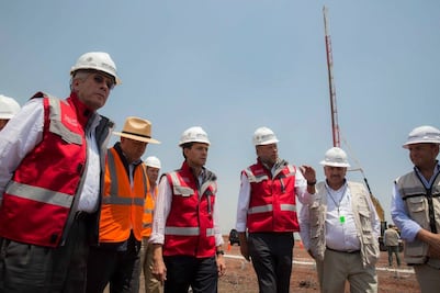Peña Nieto recorre terrenos de Nuevo Aeropuerto