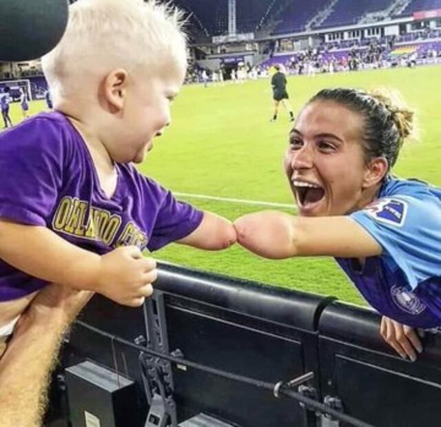 Carson Pickett, la jugadora sin antebrazo que conmovió al mundo