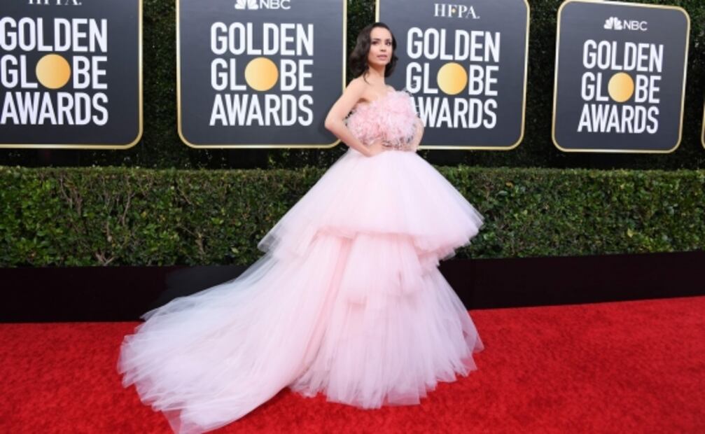 Arriban estrellas a la alfombra roja de los Globos de Oro