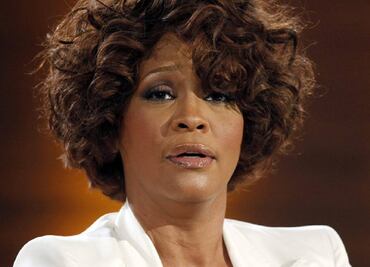 Whitney Houston intentó rehabilitarse antes de morir, aseguran