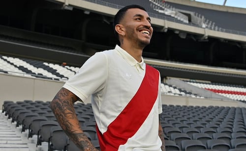 Ángel Correa firma como jugador de River Plate