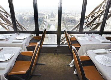 El mítico restaurante de la Torre Eiffel se renueva