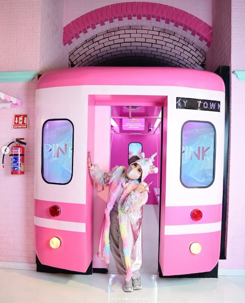 Pinky Promise Experience tiene diferentes spots donde predomina el rosa. Foto: Instagram @pinkypromiseexp