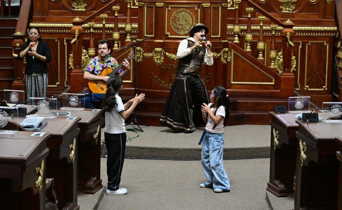 CONGRESO ABRE SUS PUERTAS: Ciencia, teatro y reflexión por el Día del Niño