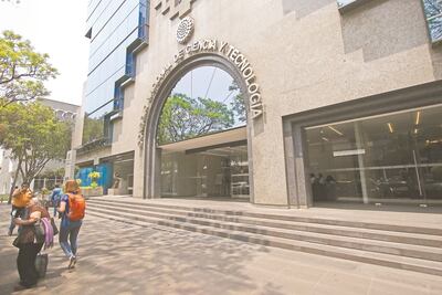 Morena va contra fideicomisos de Conacyt