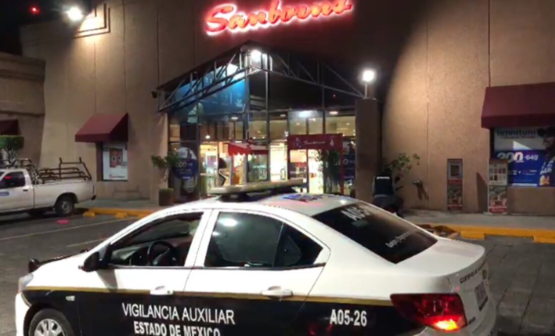 Robo a Sanborns. Foto: Captura de video