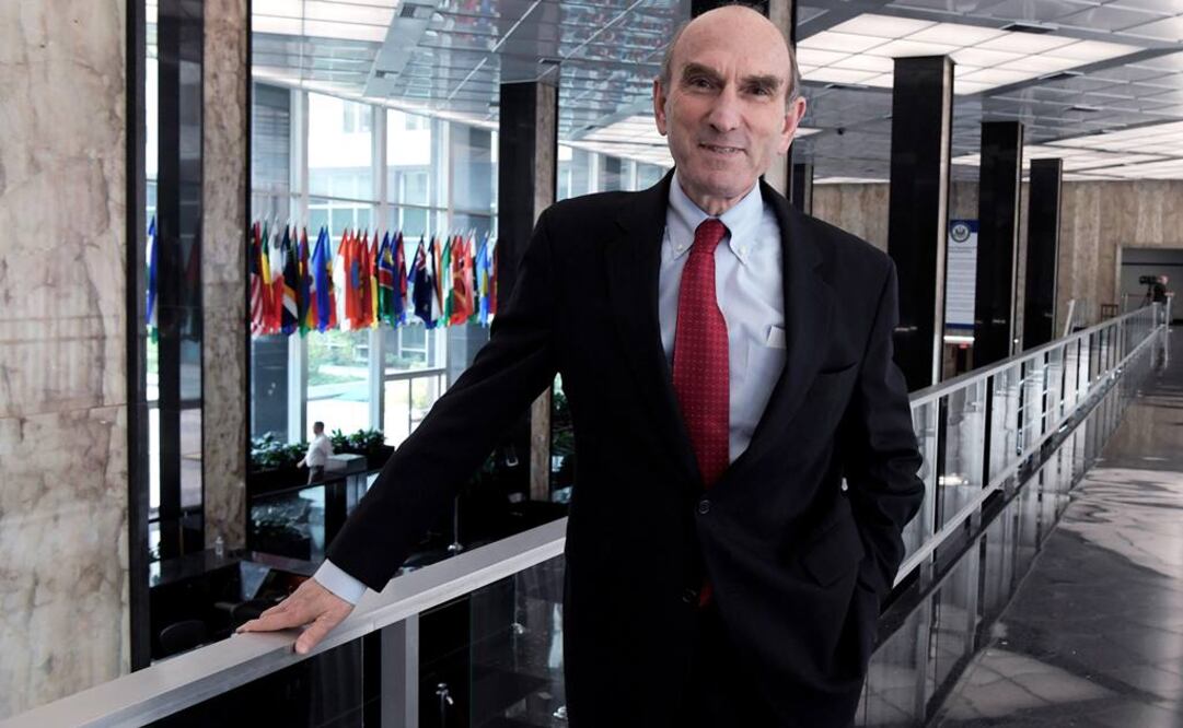 El enviado de Estados Unidos para Venezuela, Elliott Abrams, posa durante una entrevista en el Departamento de Estado en Washington (EU) (Foto: EFE)