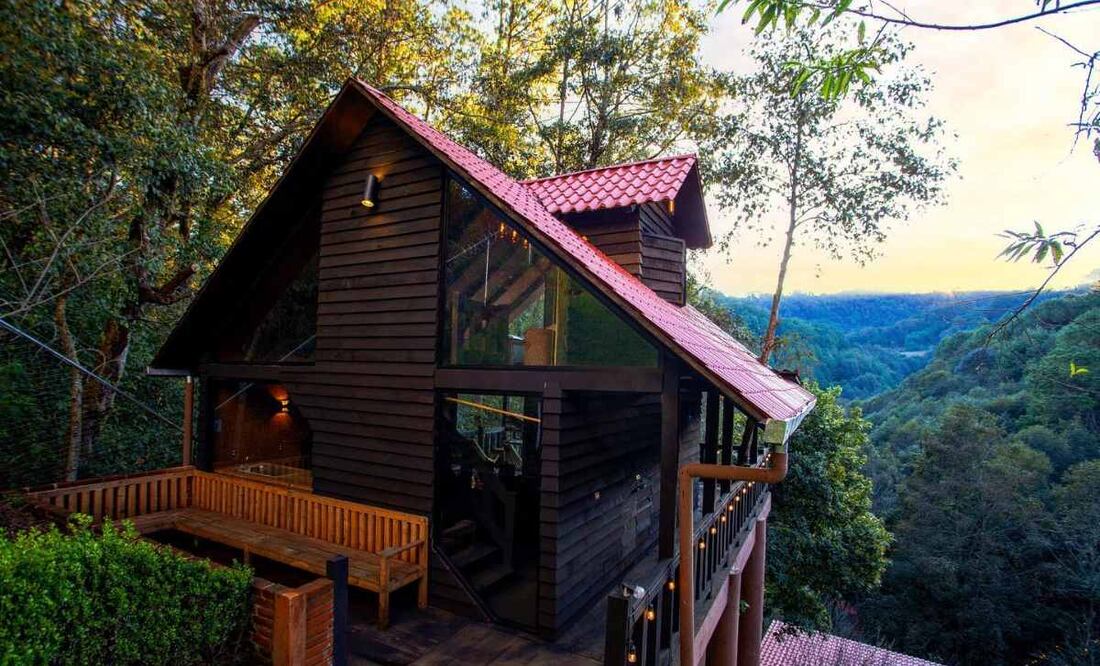 5 cabañas estilo chalet para dos y hasta para 12 personas en un bosque de niebla en Altotonga, Veracruz. Foto: Cabañas Tejería