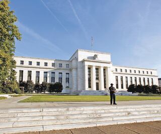 Fed amplía intercambio de dólares con México