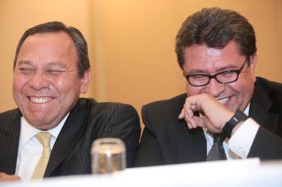 Zambrano abre la puerta del PRD a Monreal; "hace rato que su papel no está allá, sino acá"