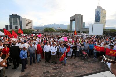 Protestan en NL por congelamiento de cuentas para Cendis
