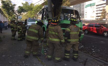 Choque deja 6 pasajeros lesionados en Periférico Sur 