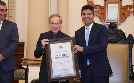 Nombran “Poblano Distinguido” al periodista deportivo José Ramón Fernández
