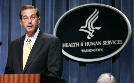 Nomina Trump a ejecutivo de farmacéuticas como secretario de Salud