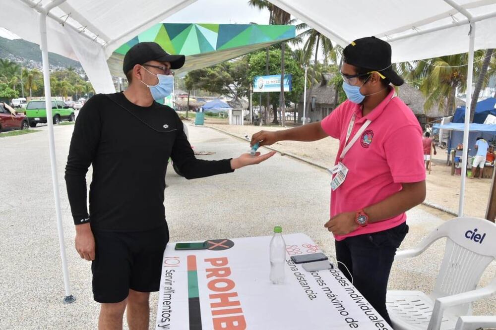 Mantiene filtros sanitarios en principales playas de Acapulco e Ixtapa-Zihuatanejo 