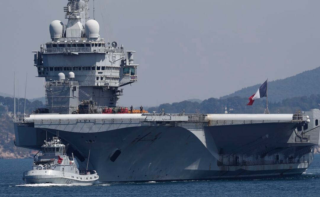 El portaaviones nuclear francés Charles de Gaulle (Fotos: EFE)