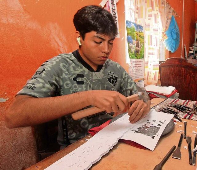 Papel picado: Arte hecho con las manos y el corazón