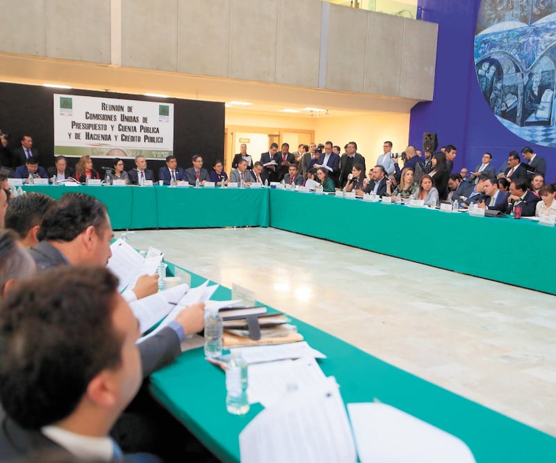 Prevén rechazar cuentas de Peña Nieto