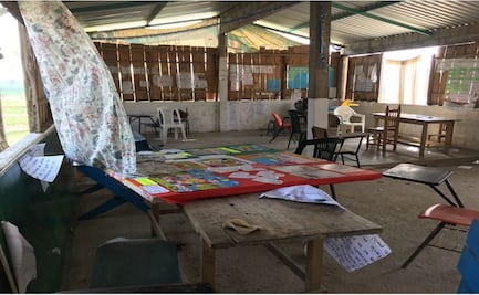 Padres evitan paro magisterial en dos escuelas de Oaxaca